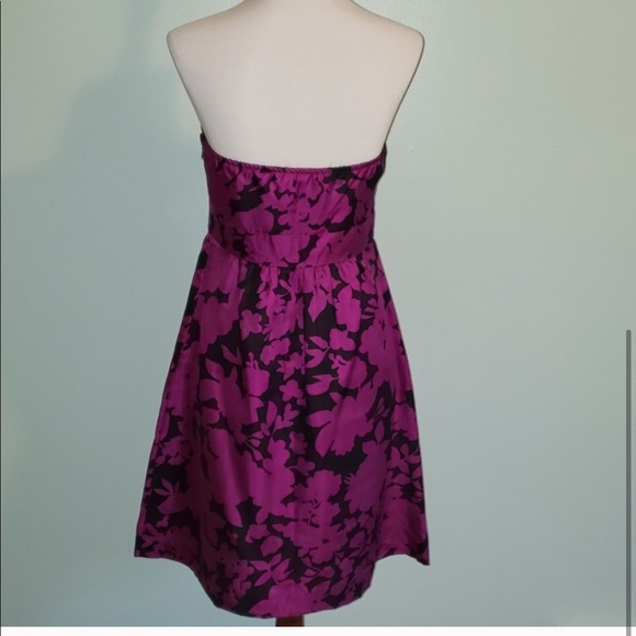 ❤️ 2/$25 … 2 small strapless dresses - Picture 7 of 9